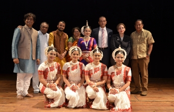 Odissi dance group from India visited Caracas to perform on the occasion of the  70th anniversary of India's independence and FILVEN.